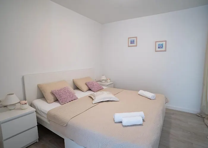 Amore Apartmani Lägenhet *