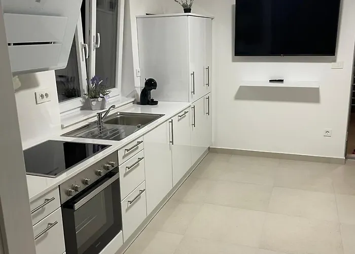 Amore Apartmani Lägenhet *