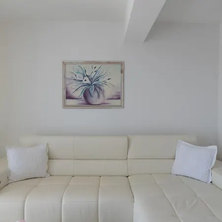 Apartamento Apatmani *