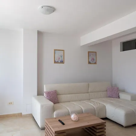 Apatmani Apartamento *