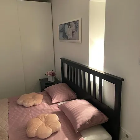 Apatmani Apartamento